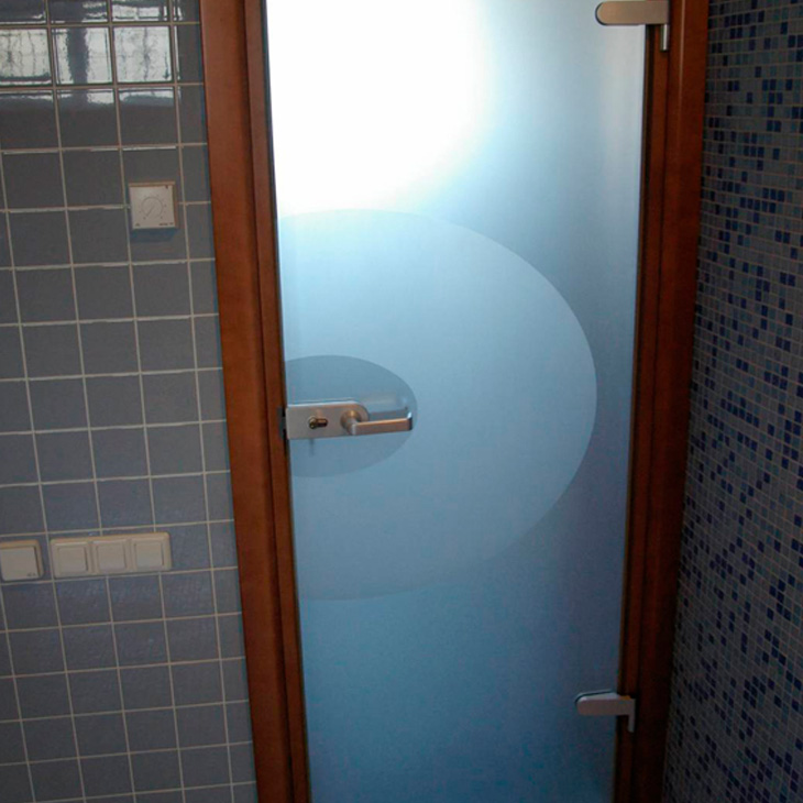 Дверь для ванной